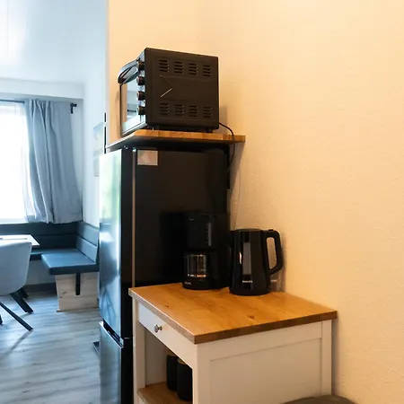 Incl Parking Near Train & Bus Station And Holstentor Apartment *